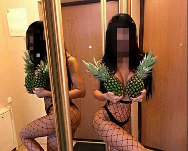 Карина, Брюнетки - фото